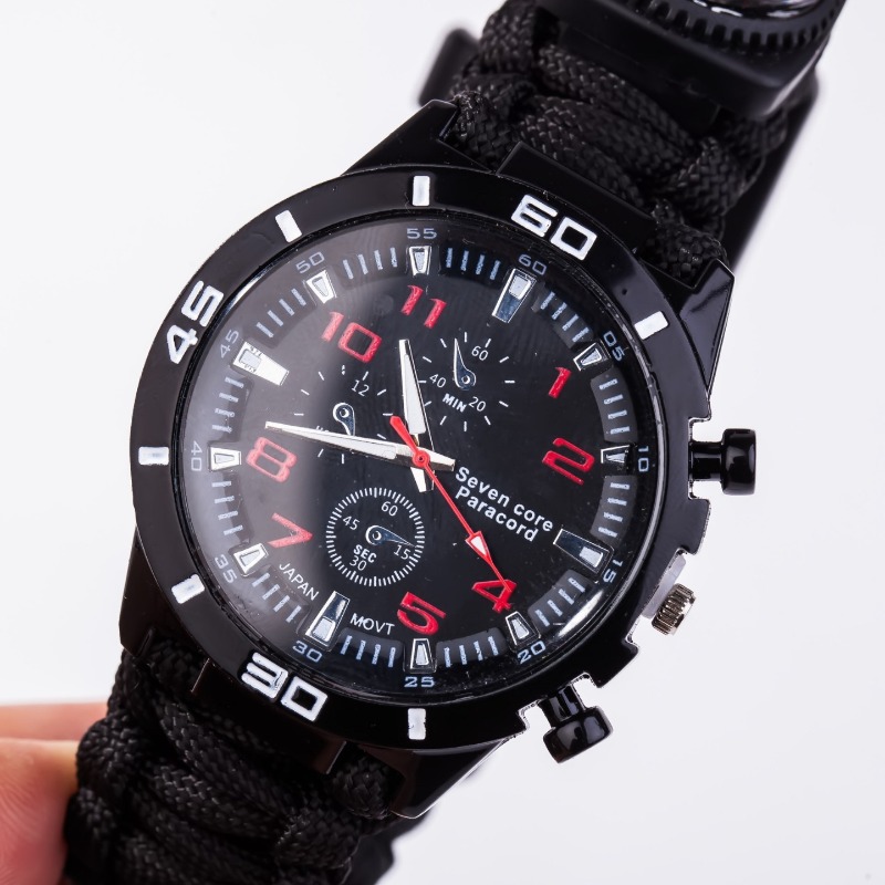 Multifunktionale Outdoor-Uhr,  – Fire Starting Kit Bewertung und Preis